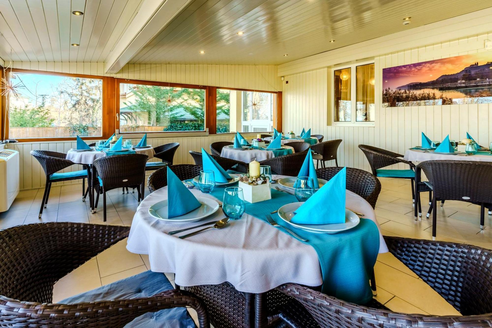 Balaton Colors Beach Hotel Siofok Exterior photo