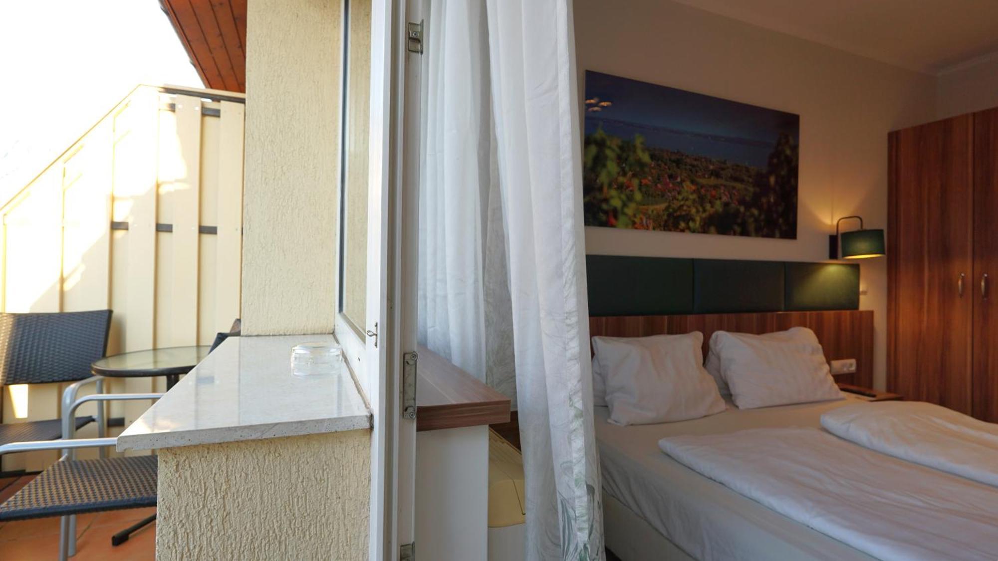 Balaton Colors Beach Hotel Siofok Exterior photo