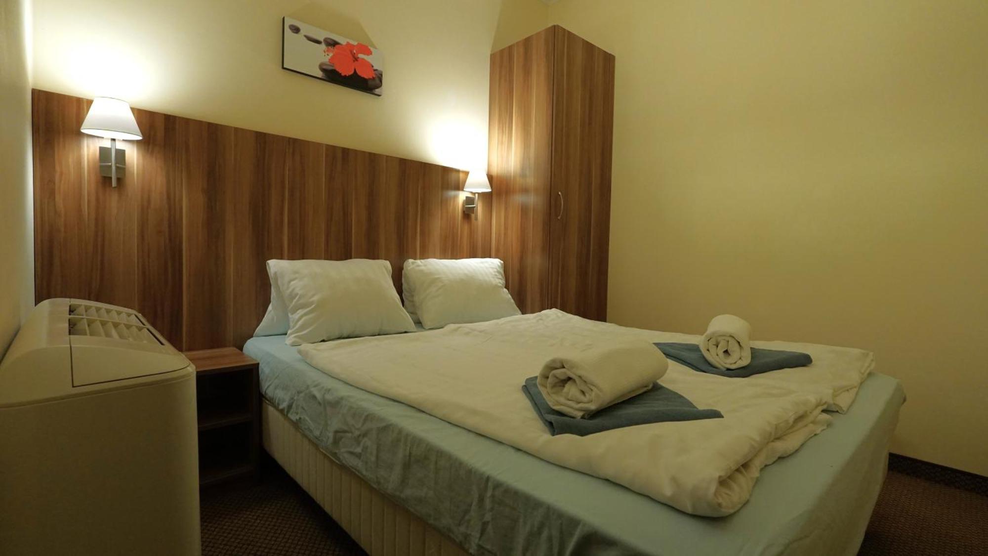 Balaton Colors Beach Hotel Siofok Room photo