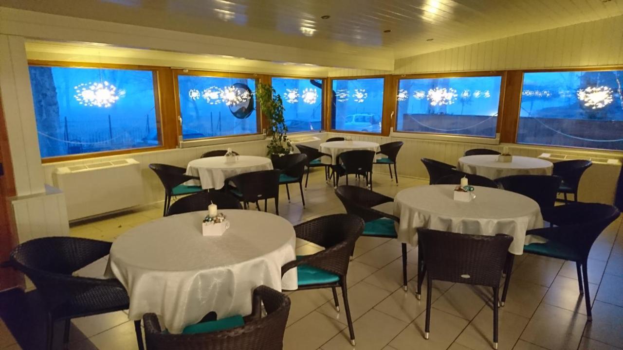 Balaton Colors Beach Hotel Siofok Exterior photo